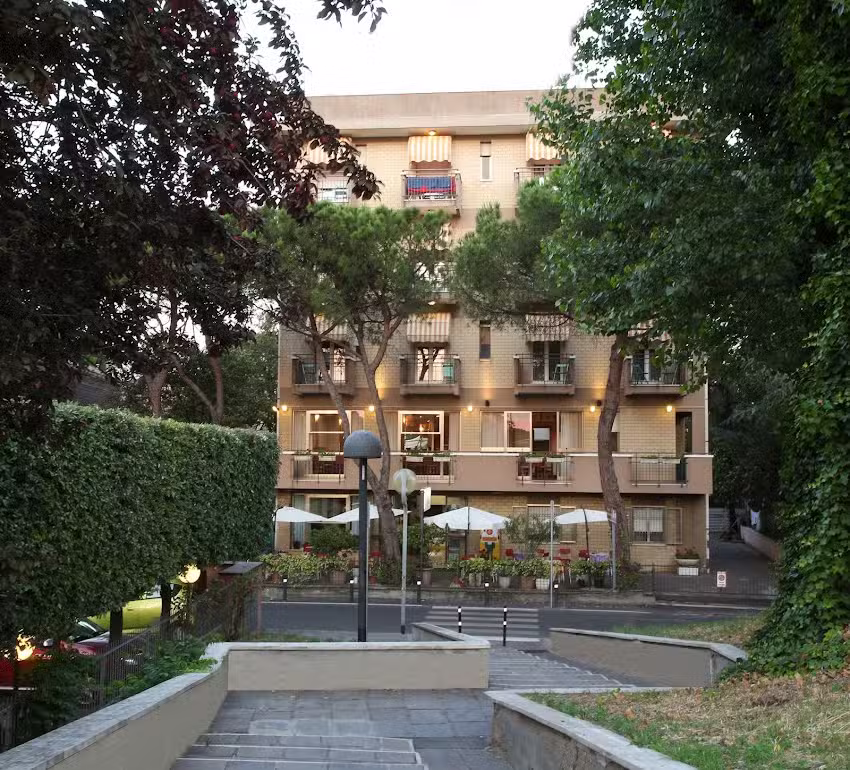 Mondo REC – Hotel Marselli