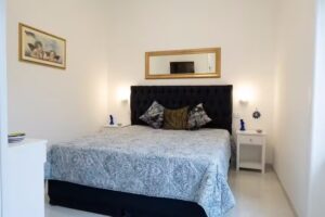 Montalbino House – Rooms and Apartments