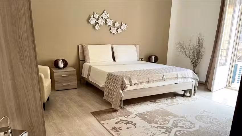 Montellino’S Bed And Breakfast