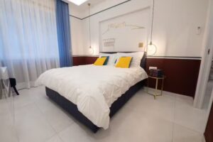 Napoli City Center – Apartments & Rooms