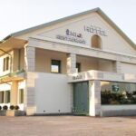 Niji Hotel & Restaurant