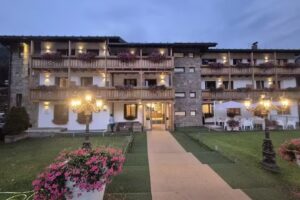 Olympic Regina Hotel