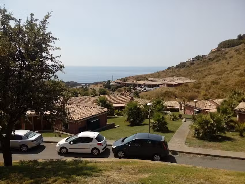 Ondaroad Beach Hostel