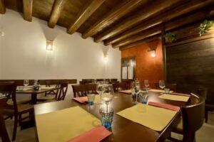 Osteria Violina Da a Rossa