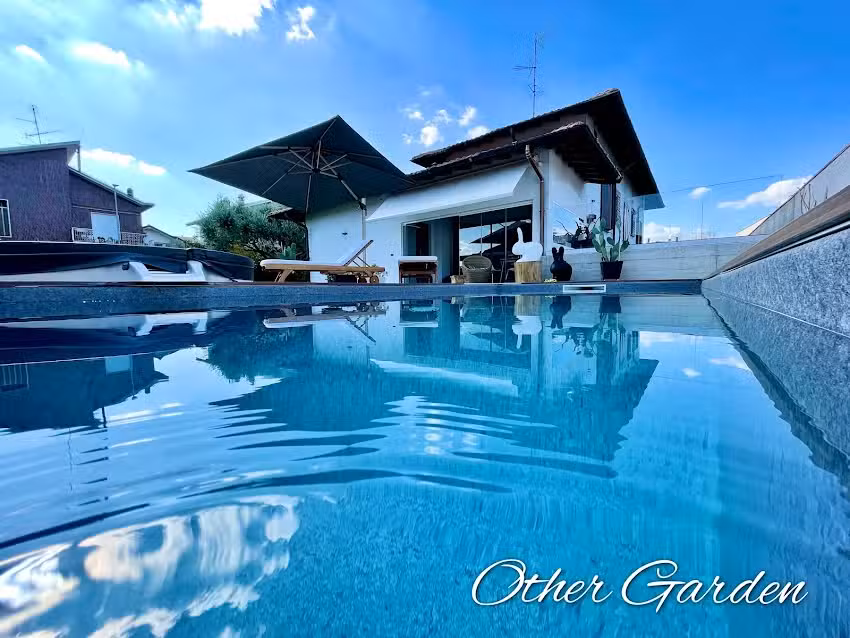 Other Garden – Luxury Bed and Breakfast