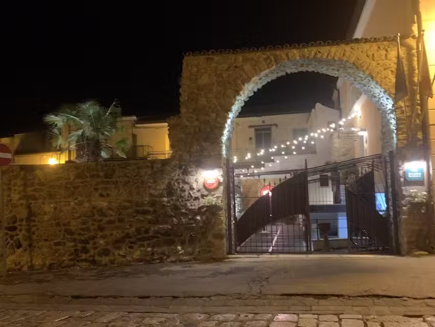 Palazzo Badiale History&Rooms