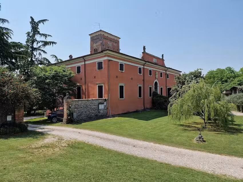 Palazzo di Monte Oliveto