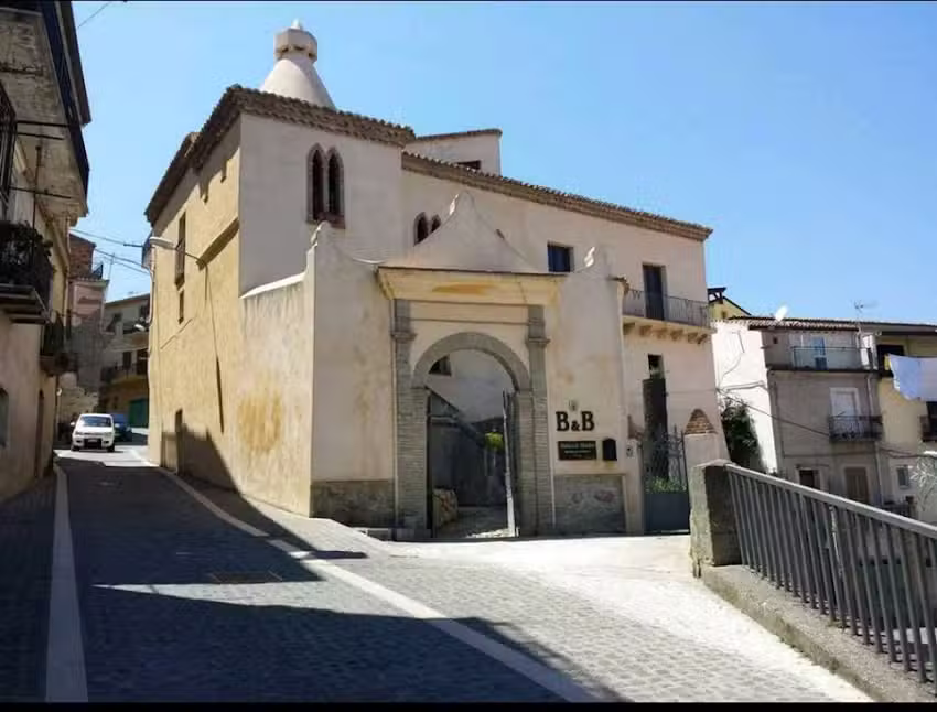 Palazzo Madeo – Residenza d’ Epoca