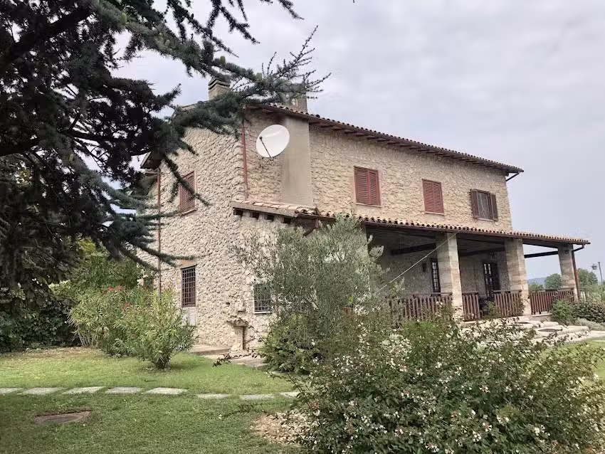 Palombara Farmhouse