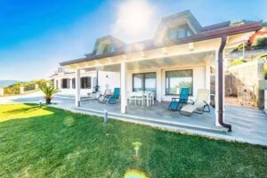 Panoramic Villa Overlooking The Aeolian Islands