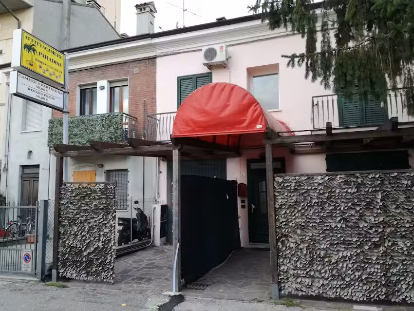 Paradise Sas Di Zanoni Alessandra E C.