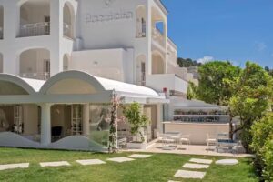 Pazziella Garden & Suites