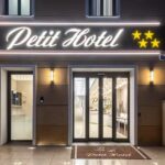 Petit Hotel