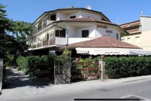 Piccolo Hotel