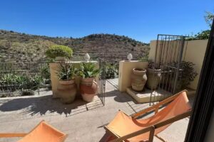 Pillbox34, Affittacamera con vista