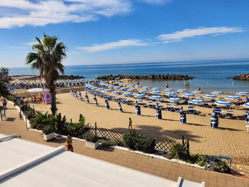 Pino al Mare – Hotel e Ristorante