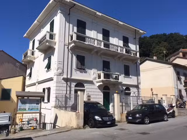 PITELLI, MARE E COLLINA.