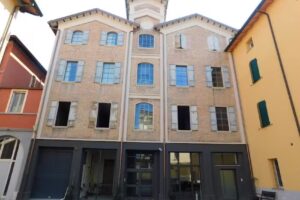 PIUMAVIOLA Beds and Apartments