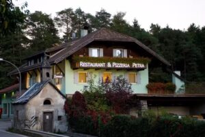 Pizzeria Petra