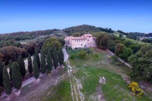 PODERE POMPONE E POLA