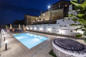 Portico Rodriguez Abatemarco