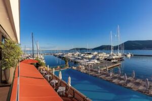 Porto Lotti Suite Hotel