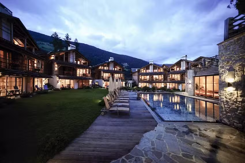 Post Alpina – Family Mountain Chalets