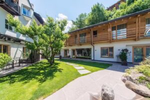 Presulis Slow Hideaway