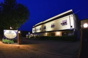 Quari Hotel Restaurant & Pizza