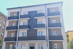 Re Lear Expo Apartments