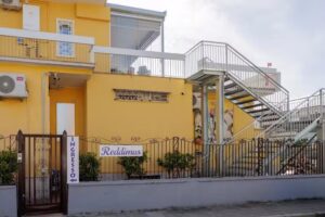 REDDIMUS Guest House