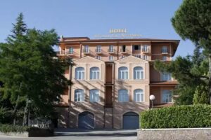 Relais la Fattoria | Albergo | Business Hotel | Sale Ricevimenti | Centro Congressi