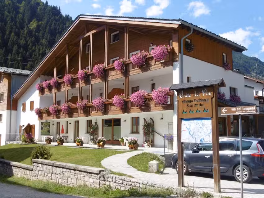 Residence Baita dei Pini