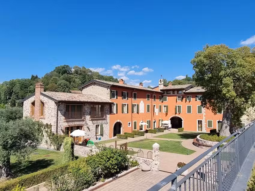 Residence Borgo Mondragon