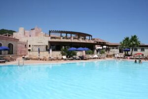 Residence Il Borgo Di Porto Corallo