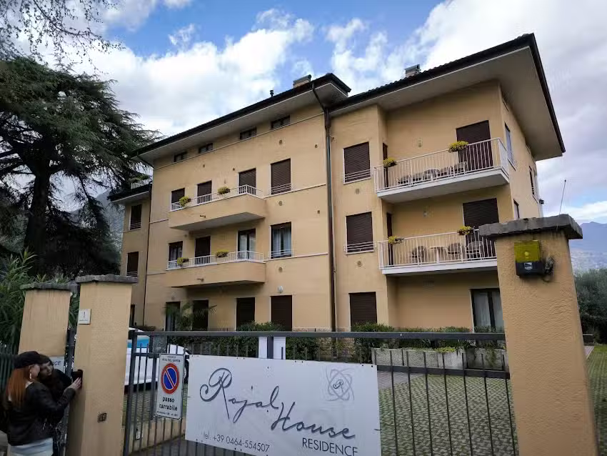 Residence Royal House