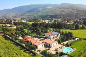 Residence Terra dei Santi Country House