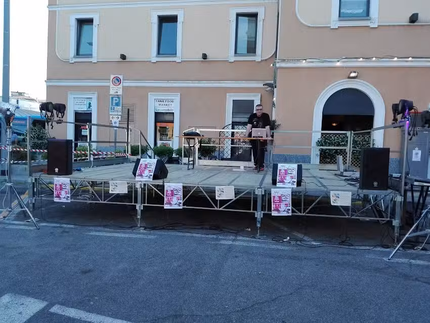 Residenza Alla Stazione Di Claudia Sas