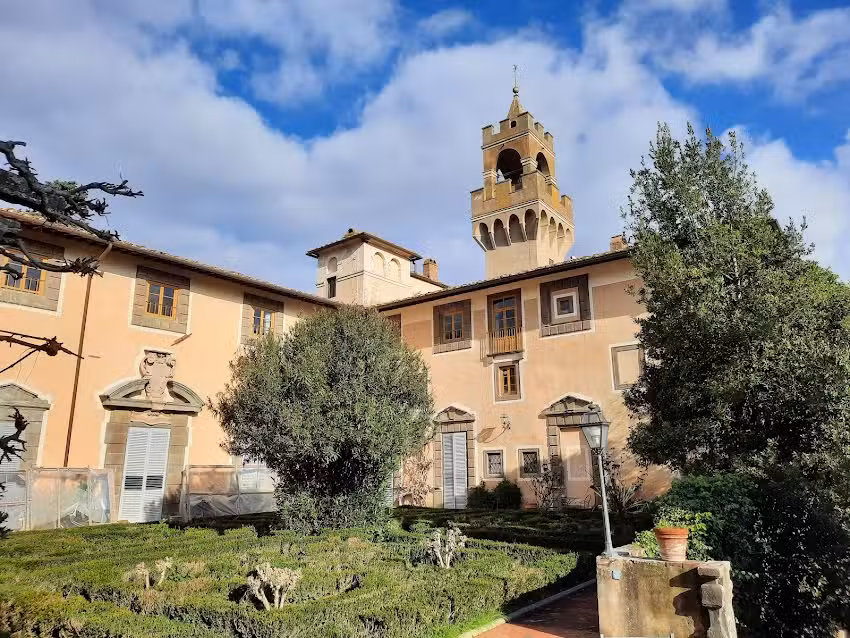 Residenza Storica – Castello di Montegufoni