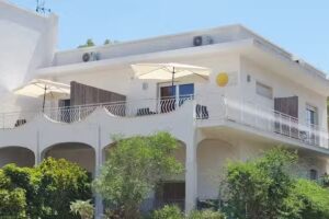 Rest House The Village