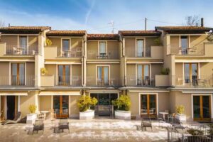 Réva Residences & Pool