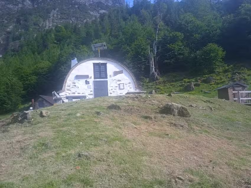 Ricovero alpino Baita Alpe l’Alpino