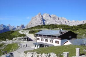 Rifugio Angelo Bosi al Monte Piana