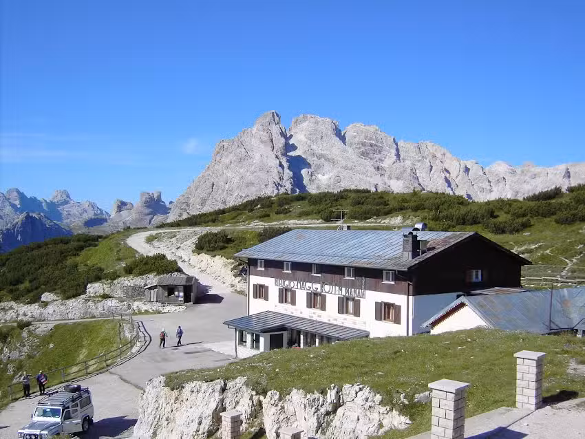 Rifugio Angelo Bosi al Monte Piana