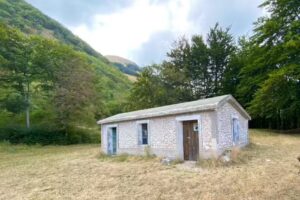 Rifugio casale valle caprina