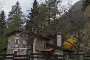 Rifugio Croce di Marone