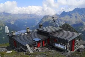 Rifugio Del Grande Camerini