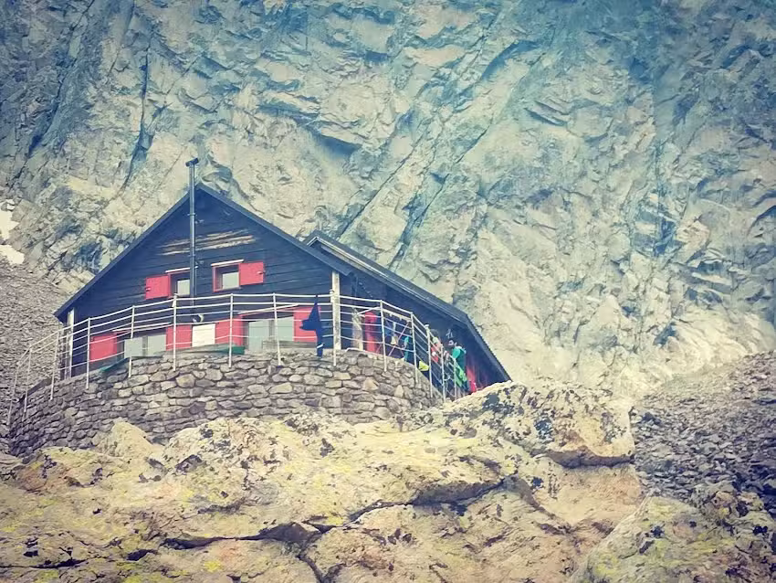 Rifugio e Bivacco Lorenzo Bozano