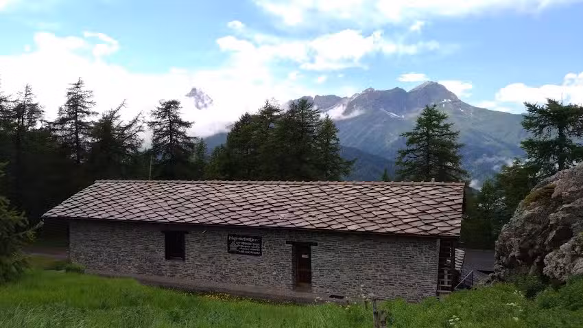 Rifugio Escursionistico “La Sousto dal Col”