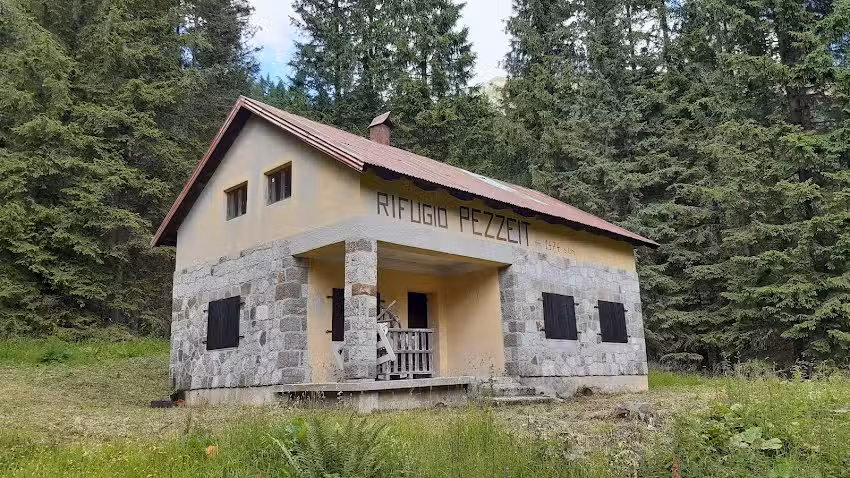 Rifugio forestale Pezzeit